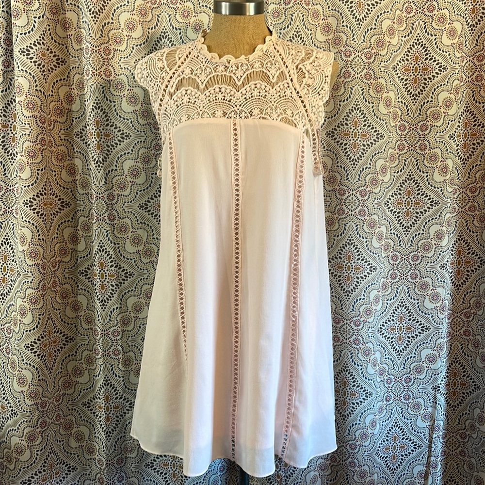 Lulu’s Dress Light Pink Large